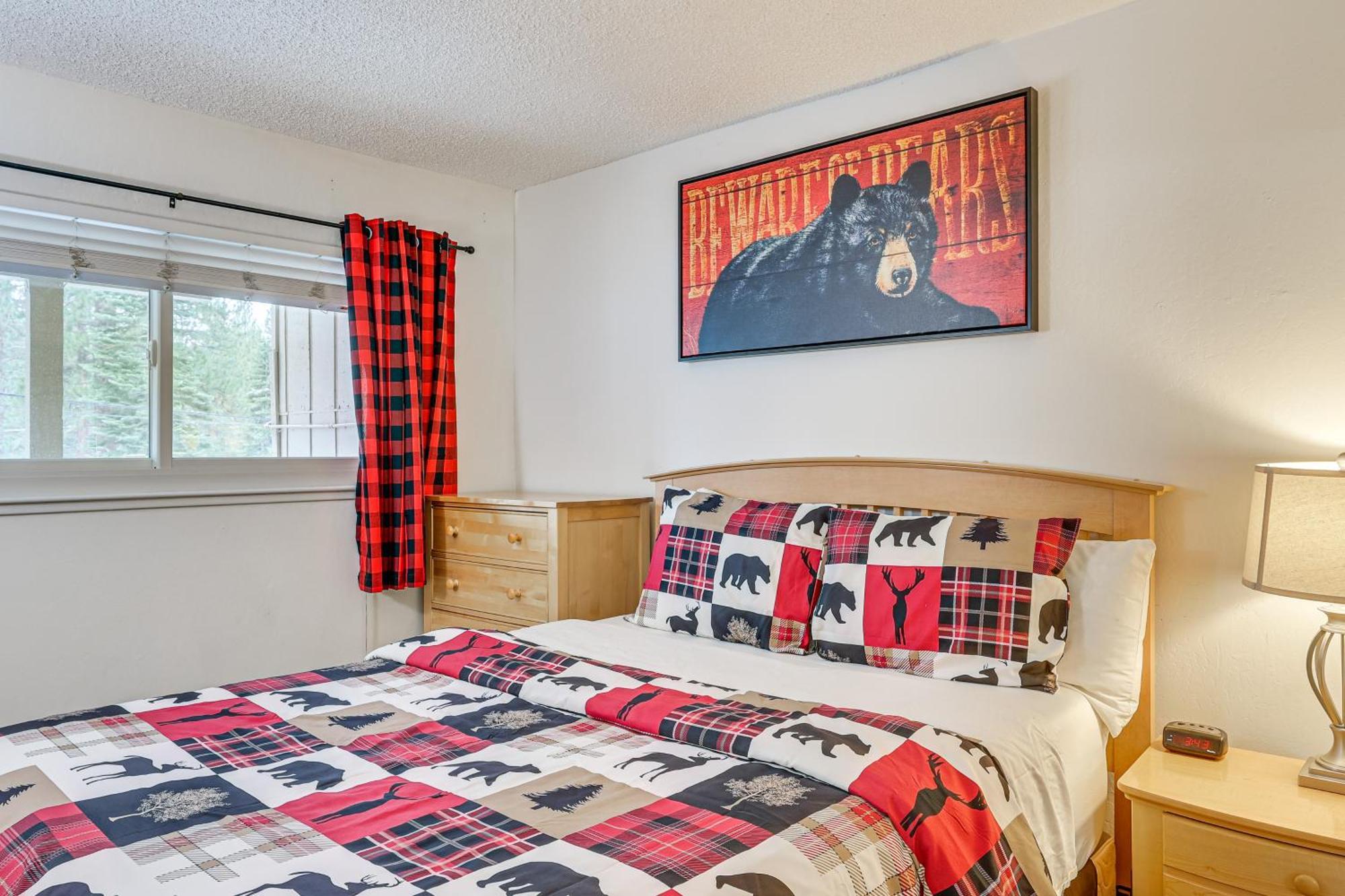 Incline Village Condo With Deck 1 Mi To Lake Tahoe ภายนอก รูปภาพ
