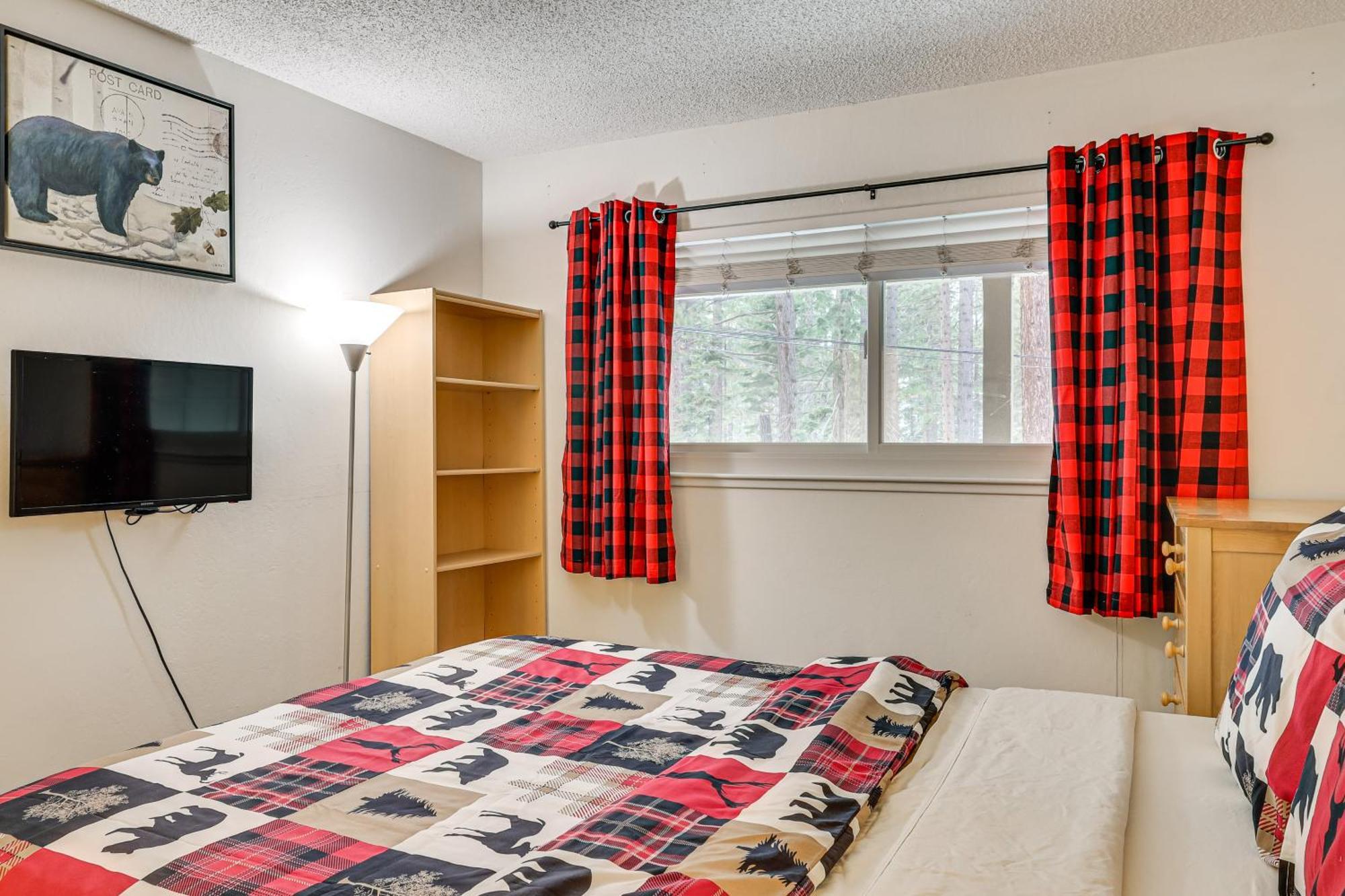 Incline Village Condo With Deck 1 Mi To Lake Tahoe ภายนอก รูปภาพ